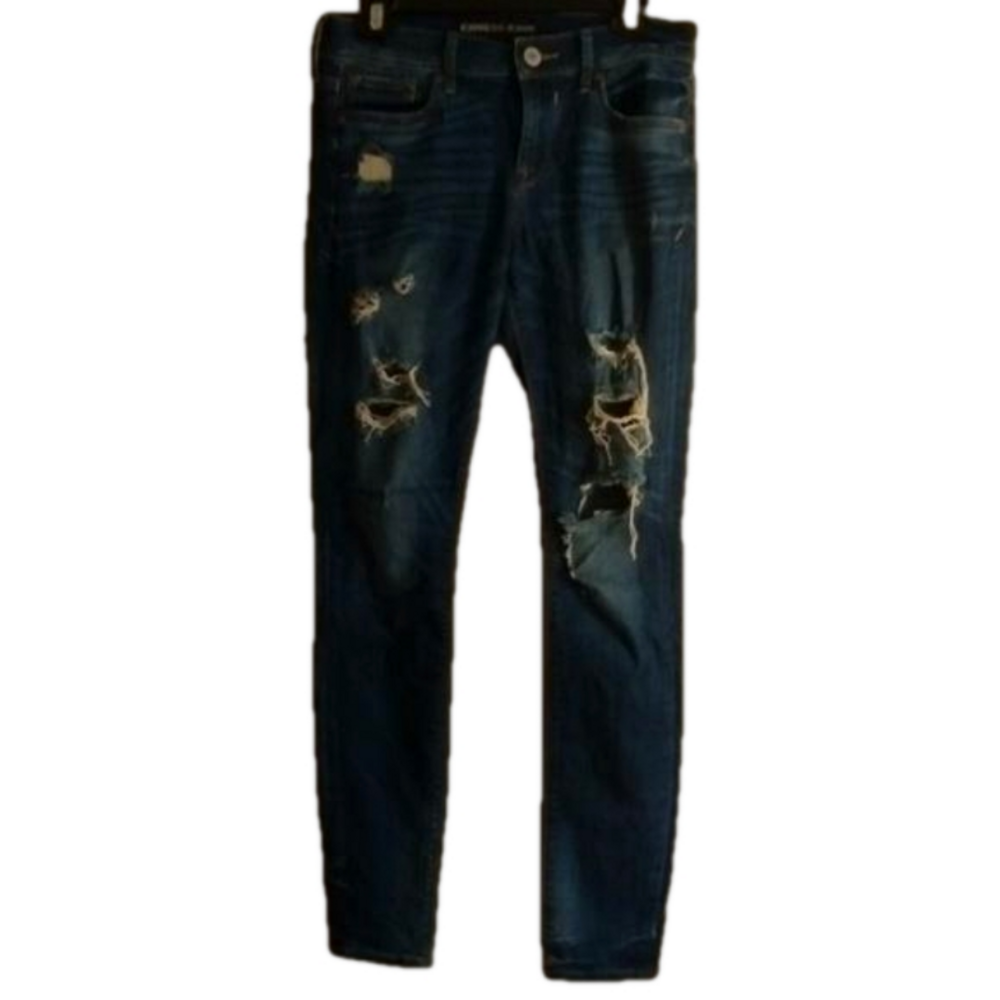 Express size 2R  mid rise legging distressed skinny jeans.